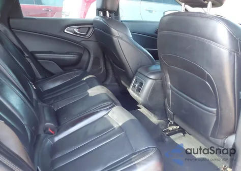 2015 Chrysler 200 C из США, поврежденный, VIN 1C3CCCCB3FN520731